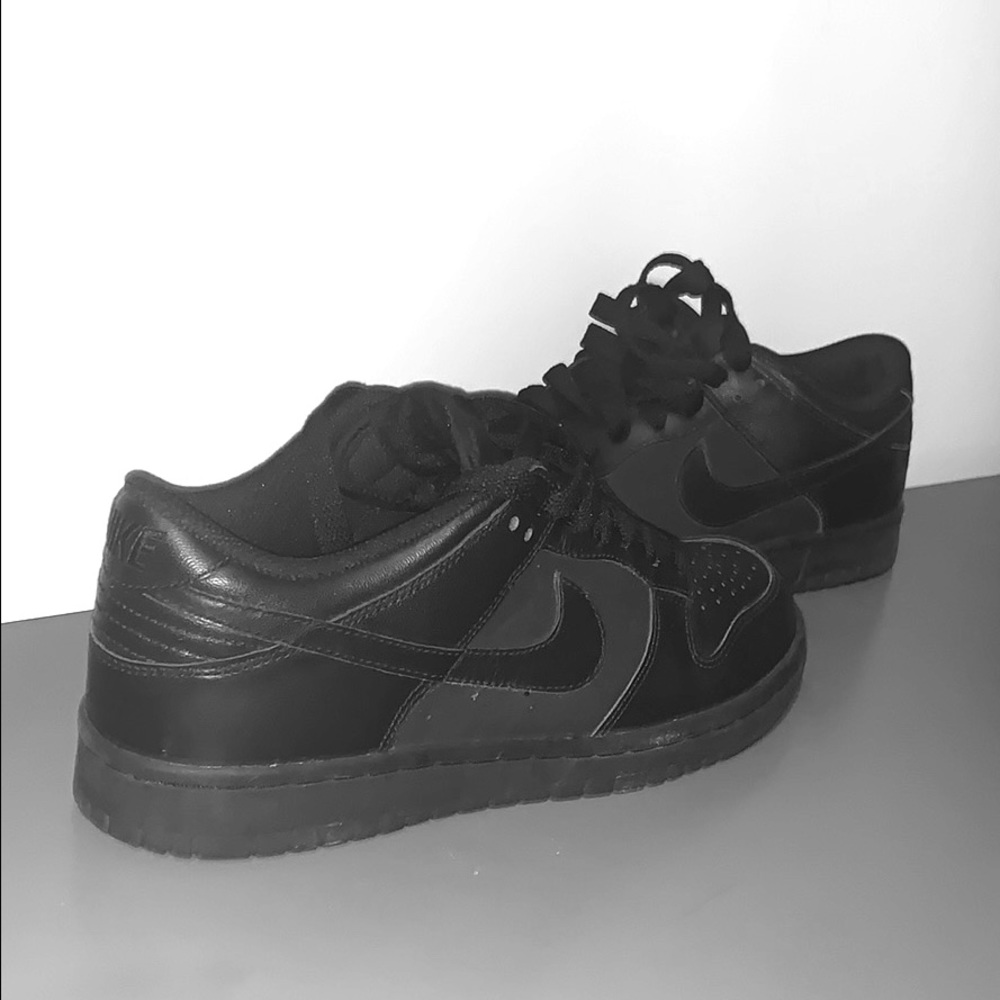 Nike Low Black Dunks